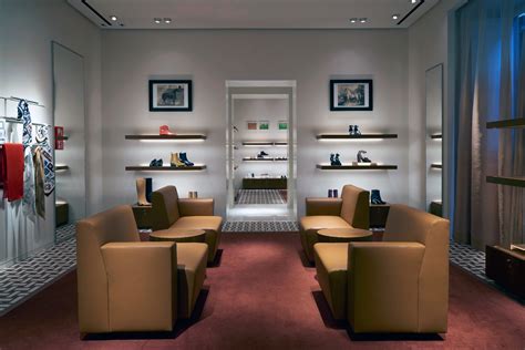 hermes expedizione roma|hermes flagship store rome.